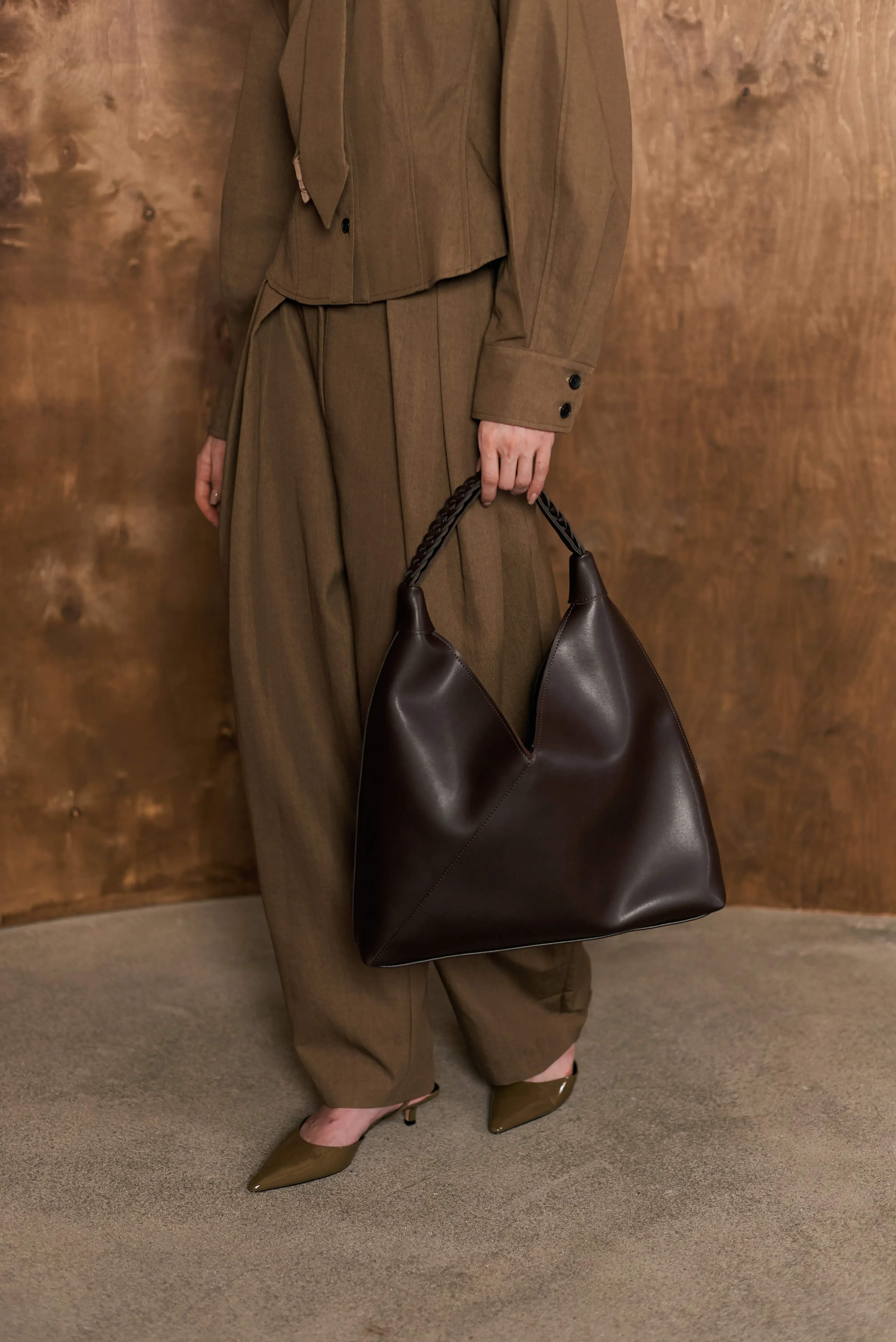 SHOPPER BIND BROWN